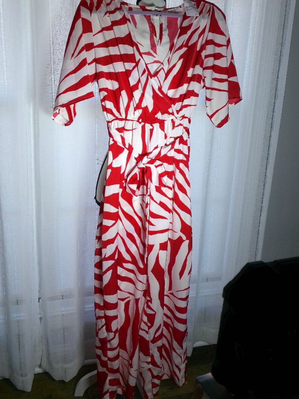 SAPPHIRE Jumpsuit w/Belt V-Neck White w/OrangeTribal Design M